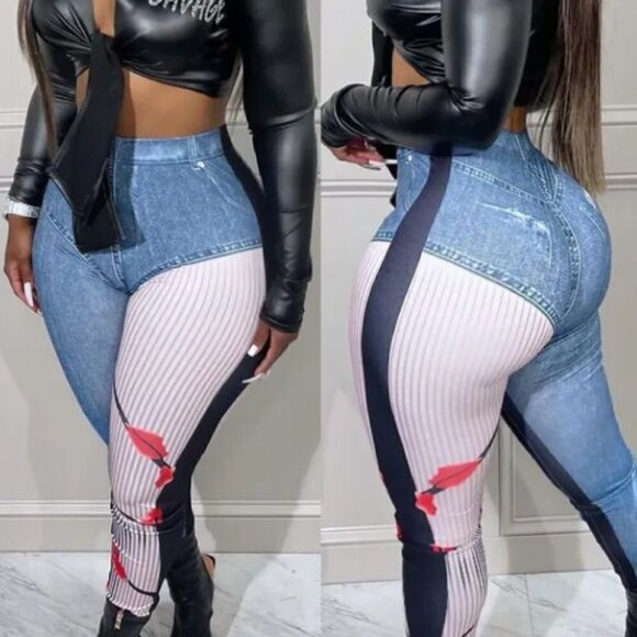 Women's Japanese Blossom Seamless Jeggings. Blue, white, and pink. Size XL. - Picture 4 of 5